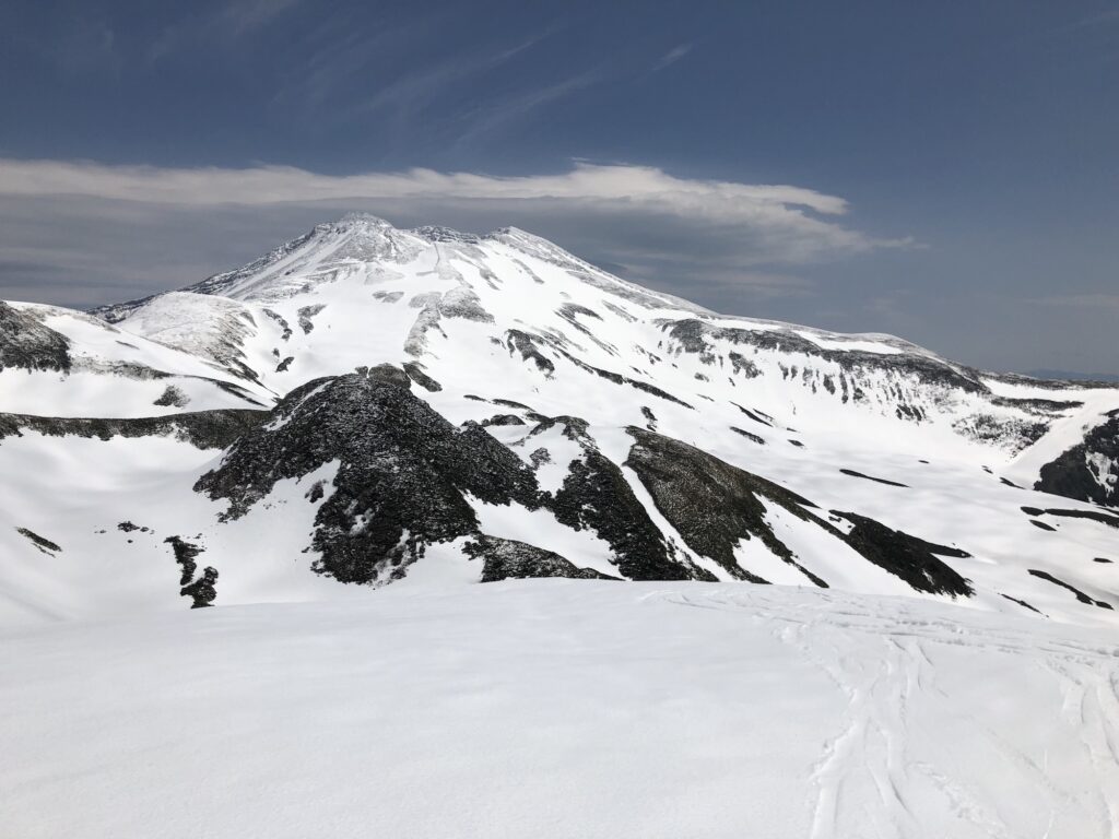 鳥海山　バックカントリー　スプリングセッション　残雪